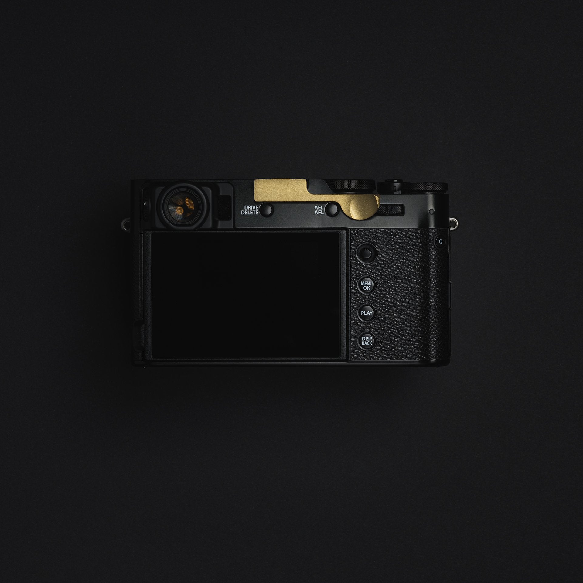 SquareHood Thumb Grip for Fuji X100V - The Usual