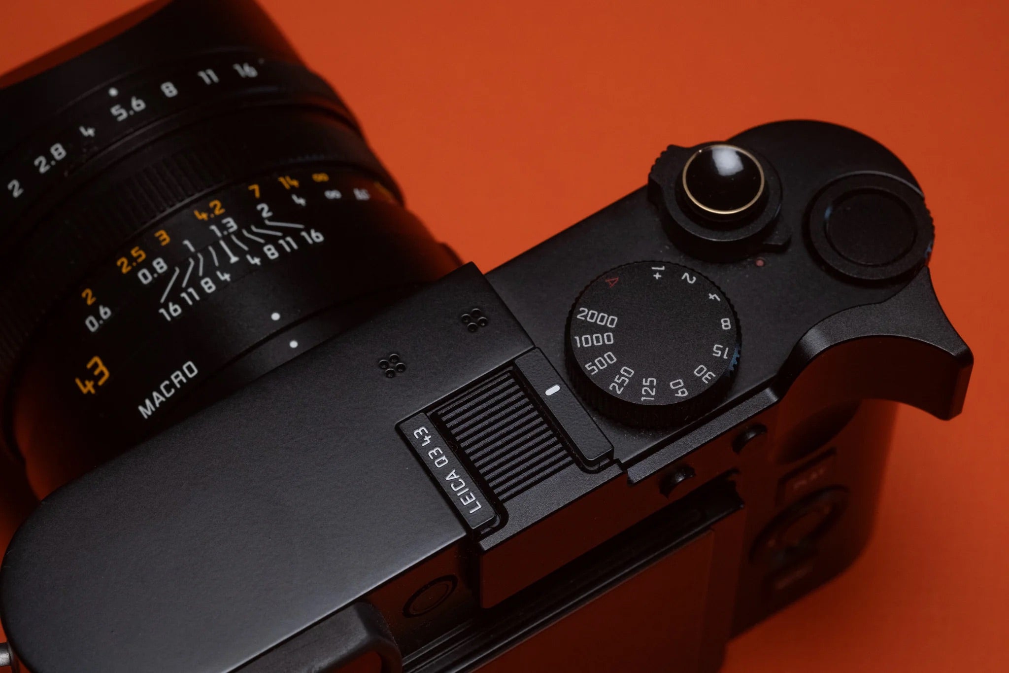 SquareHood Thumb Grip for Leica Q3 - Q3 43