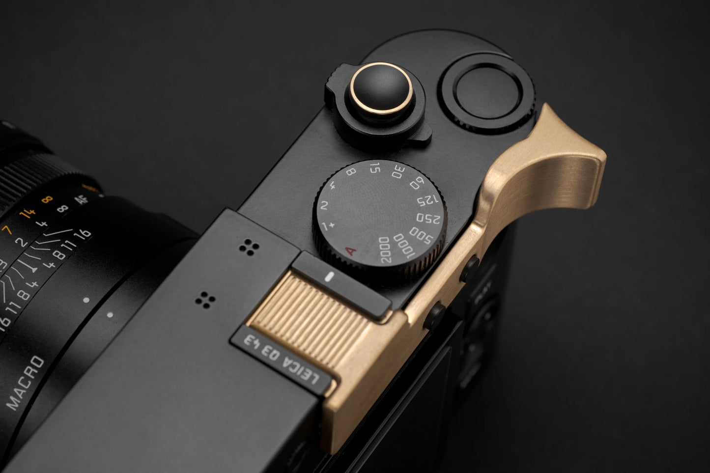 SquareHood Thumb Grip for Leica Q3 - Q3 43