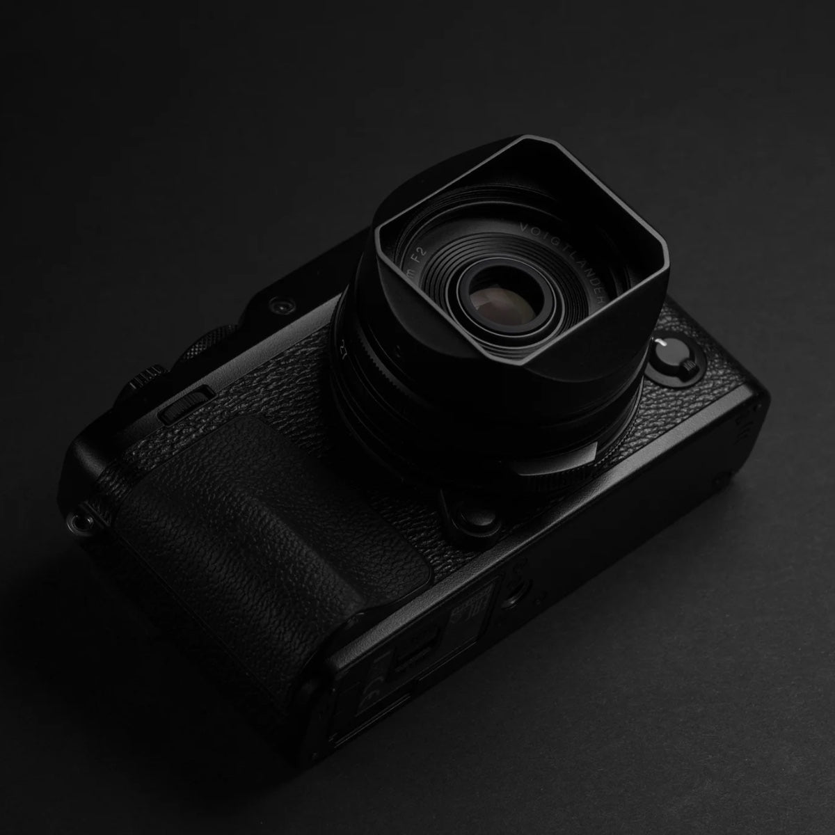 SquareHood - Voigtlander X 27mm f2 / 18mm f2.8