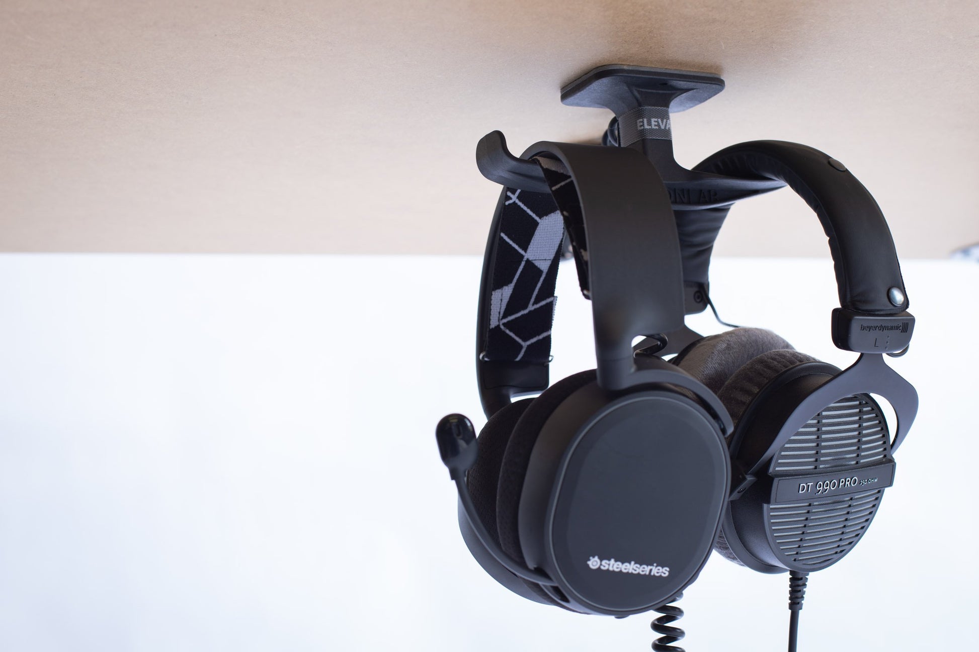 Elevation Lab Anchor Pro Headphone Mount - The Usual