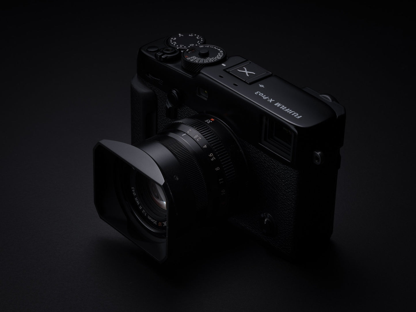 SquareHood Model V for Fujifilm XF 23mm / 35mm f2 - The Usual